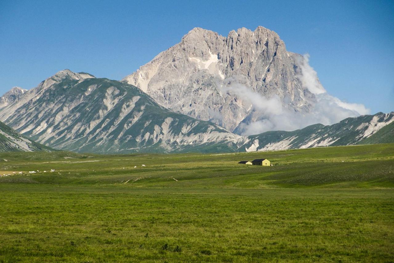 Complesso Turistico Aurora - Appartamenti Poggio Picenze Kültér fotó