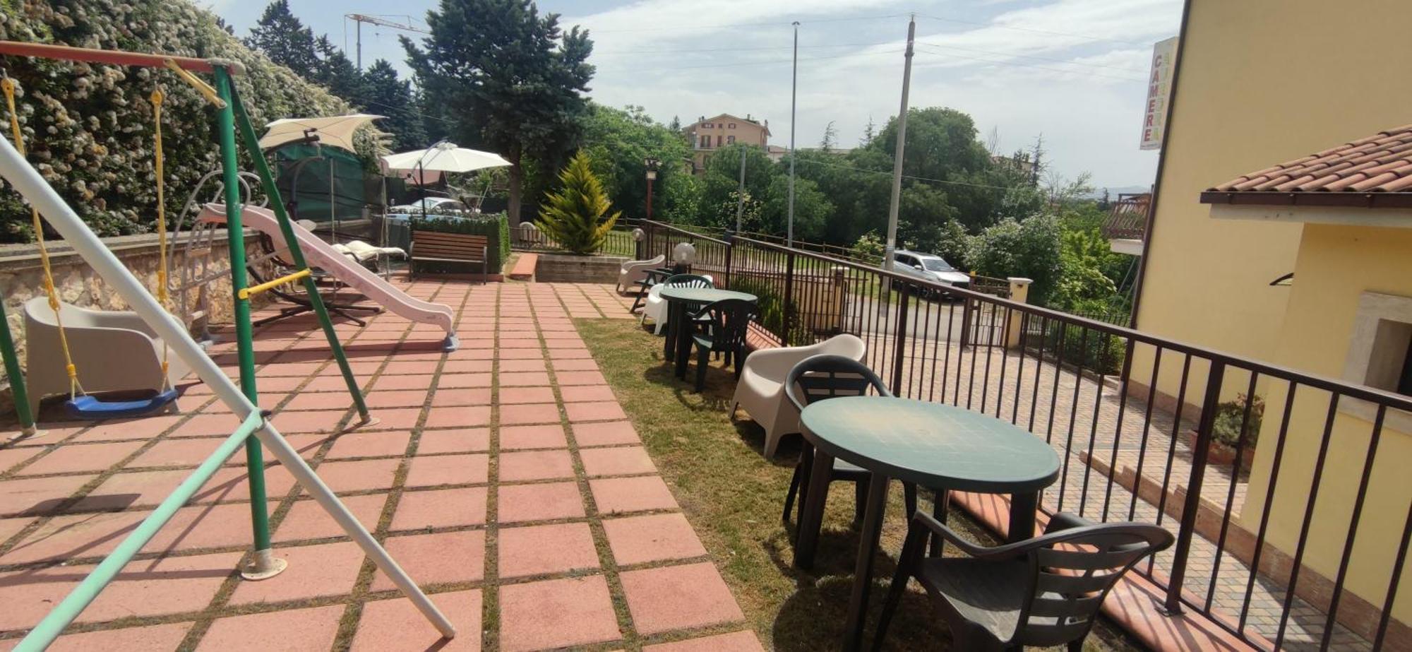 Complesso Turistico Aurora - Appartamenti Poggio Picenze Kültér fotó
